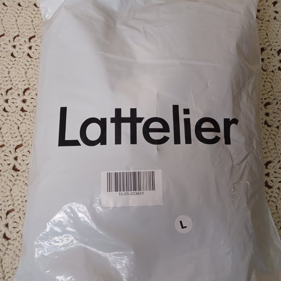 Lattelier Cape-Shape Cashmere Coat - Picture 5 of 6